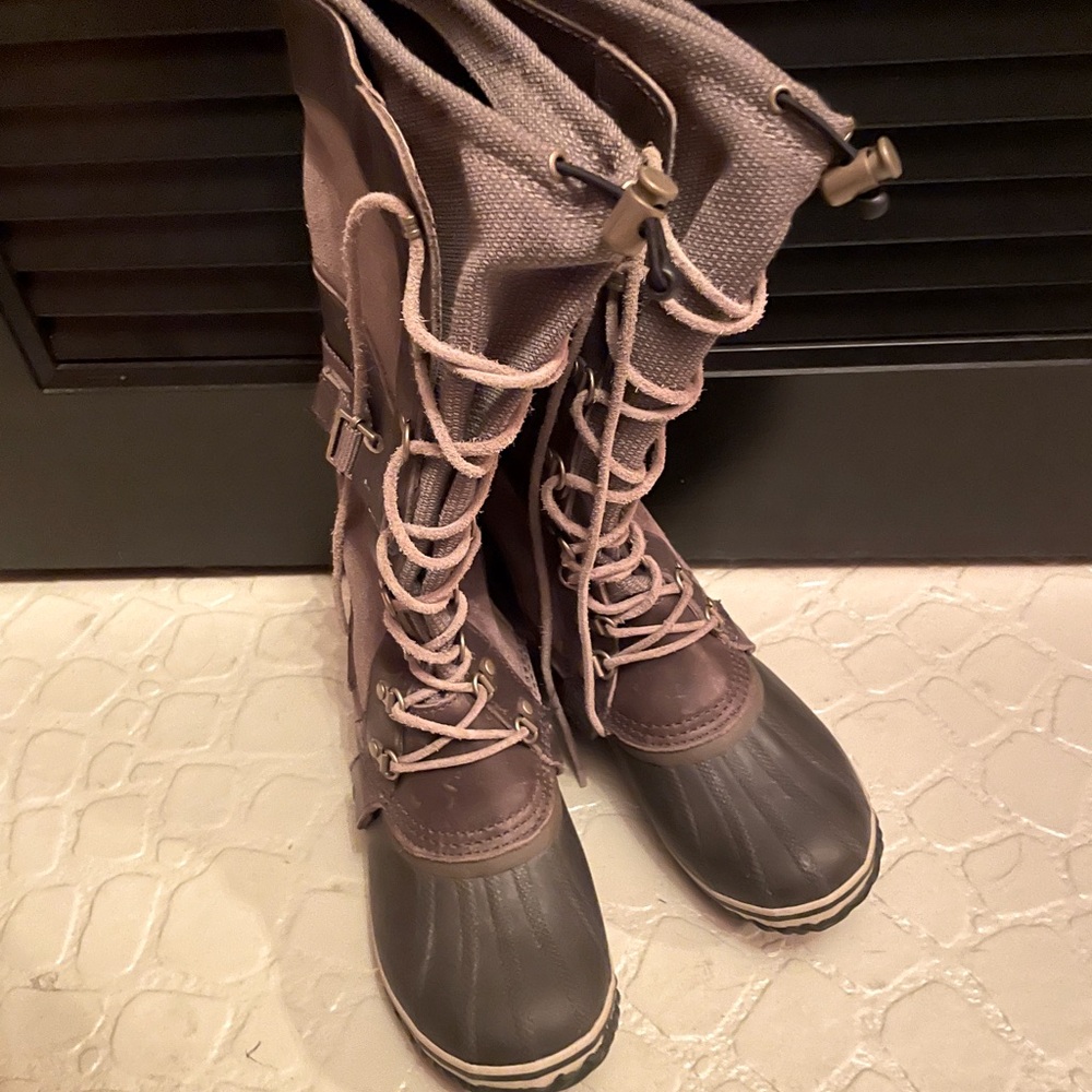 Sorel Carly Conquest II